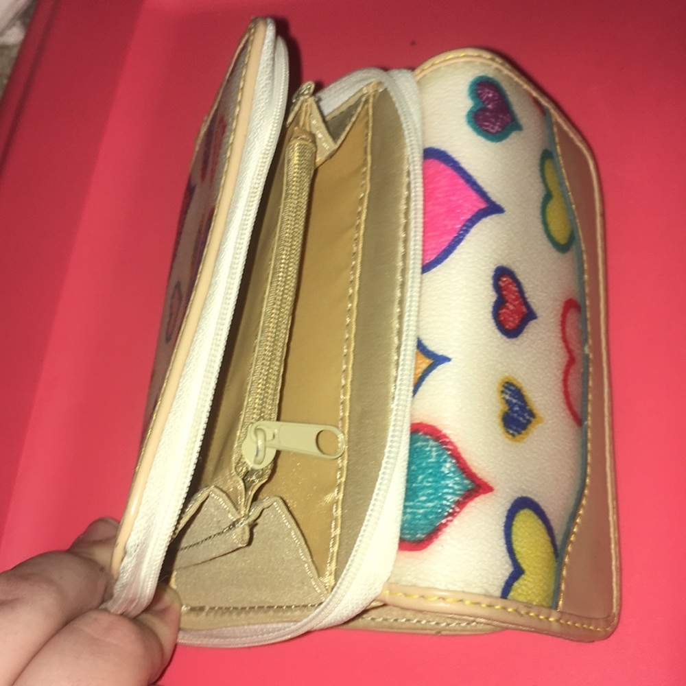 White Multi Color Heart Wallet - Picture 3 of 3